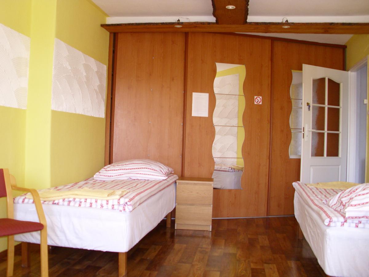 Pokoje Goscinne Irene Poznan Exterior foto